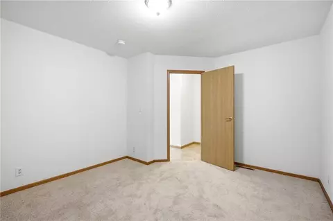 Bedroom - 13520 S Sam Moore Rd, Lone Jack, MO 64070 photo 6 of 6