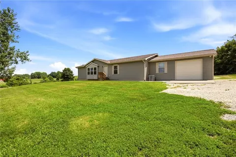 Exterior - 13520 S Sam Moore Rd, Lone Jack, MO 64070 photo 9 of 12