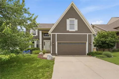 12258 Rene St, Olathe, KS 66062