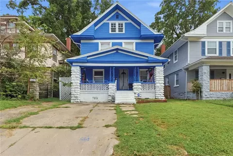 3249 Victor St, Kansas City, MO 64128