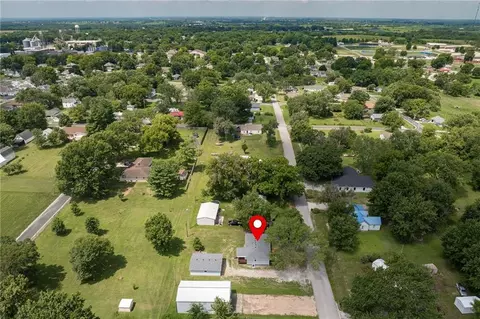 514 E 7th St, Hamilton, MO 64644 photo 35