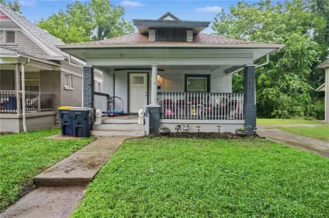3337 Park Ave, Kansas City, MO 64109