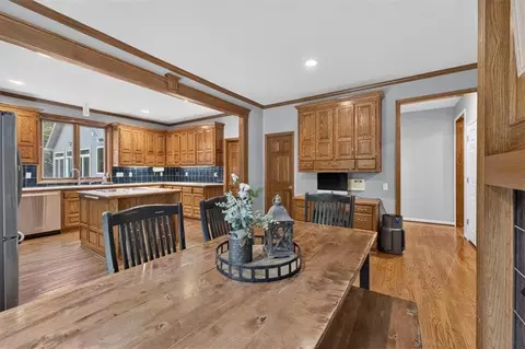 Dining - 33403 E Nebgen Rd, Grain Valley, MO 64029 photo 7 of 7