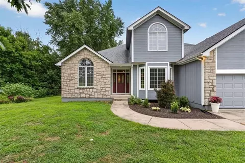Exterior - 33403 E Nebgen Rd, Grain Valley, MO 64029 photo 2 of 22