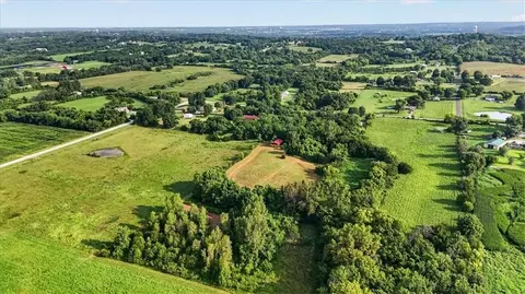 View/Area - 33403 E Nebgen Rd, Grain Valley, MO 64029 photo 9 of 13