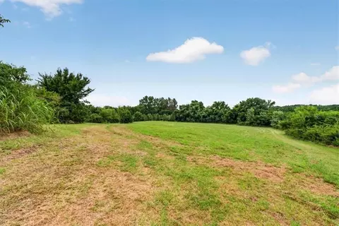 Exterior - 33403 E Nebgen Rd, Grain Valley, MO 64029 photo 19 of 22