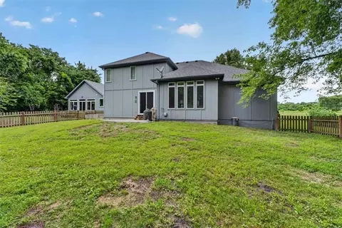 Exterior - 33403 E Nebgen Rd, Grain Valley, MO 64029 photo 10 of 22