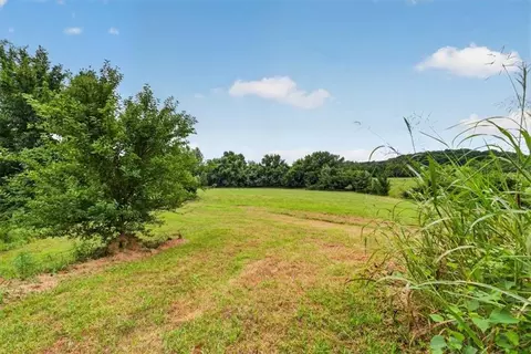 Exterior - 33403 E Nebgen Rd, Grain Valley, MO 64029 photo 17 of 22