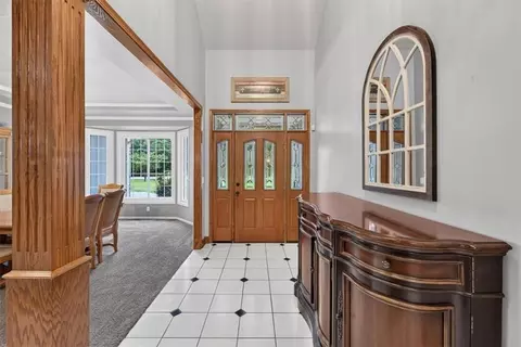 Entry Way - 33403 E Nebgen Rd, Grain Valley, MO 64029 photo 2 of 4