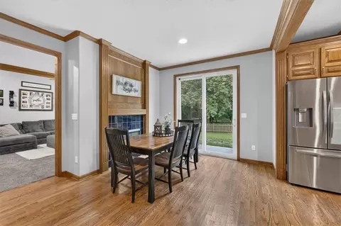 Dining - 33403 E Nebgen Rd, Grain Valley, MO 64029 photo 5 of 7