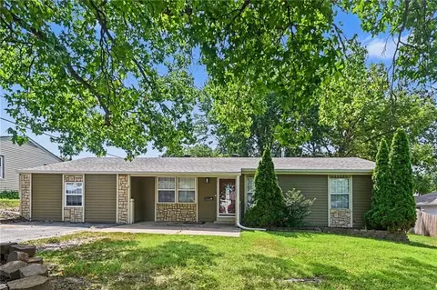 Exterior - 11111 E 36th St, Independence, MO 64052 photo 2 of 5