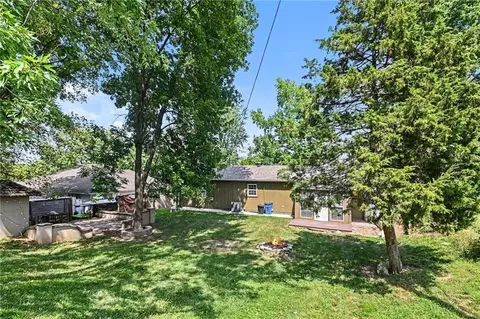 Exterior - 11111 E 36th St, Independence, MO 64052 photo 5 of 5