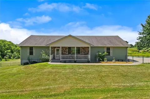 39803 K Hwy, Richmond, MO 64085