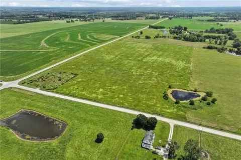 247 Th Rockville Rd, Louisburg, KS 66053