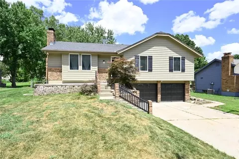 7320 NW 78th St, Kansas City, MO 64152