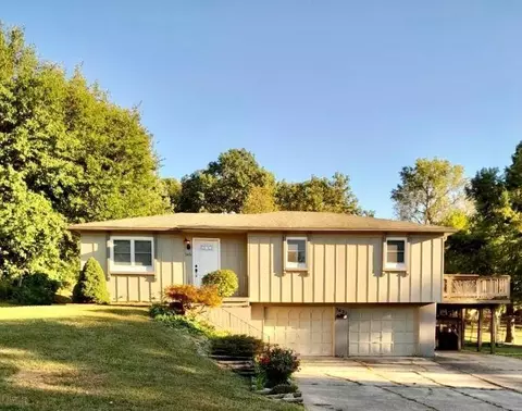 3431 N 70th Ter, Kansas City, KS 66109