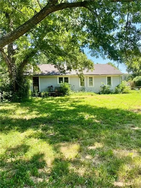210 N Bates Ave, Adrian, MO 64720 photo 2