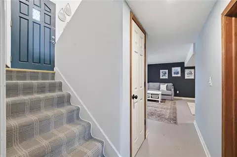 Entry Way - 1113 SE 2nd Ter, Lees Summit, MO 64063 photo 3 of 3