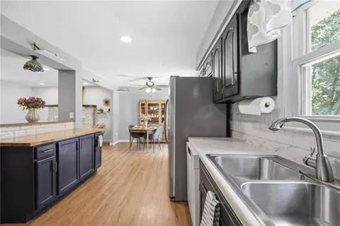 Kitchen - 1113 SE 2nd Ter, Lees Summit, MO 64063 photo 3 of 3
