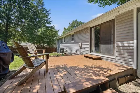 Exterior - 1113 SE 2nd Ter, Lees Summit, MO 64063 photo 5 of 10