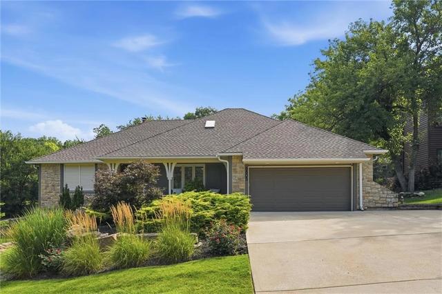 6805 Mill Creek Rd, Shawnee, KS 66217