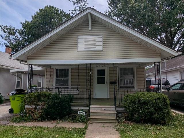 1021 E 23rd Ave, North Kansas City, MO 64116