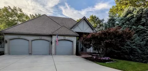 11359 El Monte Ct, Leawood, KS 66211