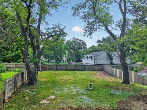 Exterior - 2013 S Ralston Ave, Independence, MO 64052 photo 8 of 8