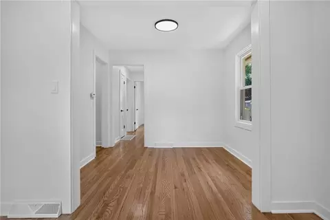 Entry Way - 2013 S Ralston Ave, Independence, MO 64052 photo 1 of 7