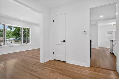 Entry Way - 2013 S Ralston Ave, Independence, MO 64052 photo 2 of 7