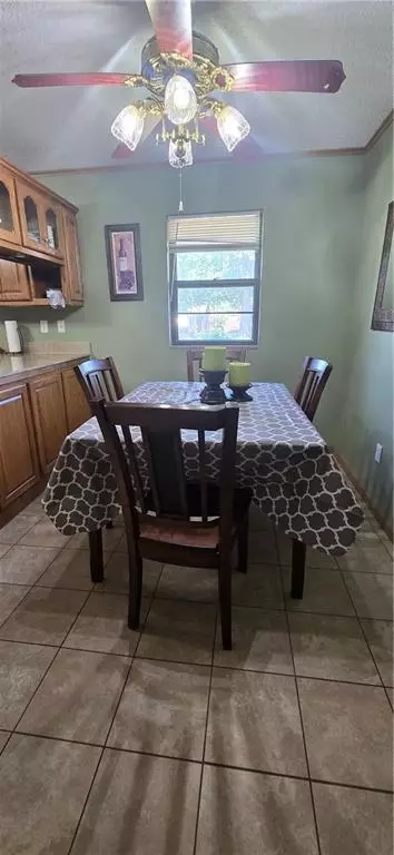 Dining - 413 S Dittman St, Frontenac, KS 66763 photo 1 of 2