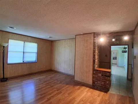 Living - 413 S Dittman St, Frontenac, KS 66763 photo 1 of 1