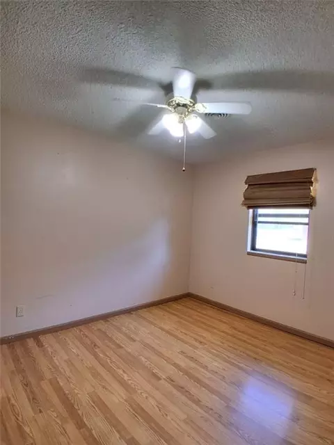 Bedroom - 413 S Dittman St, Frontenac, KS 66763 photo 2 of 2