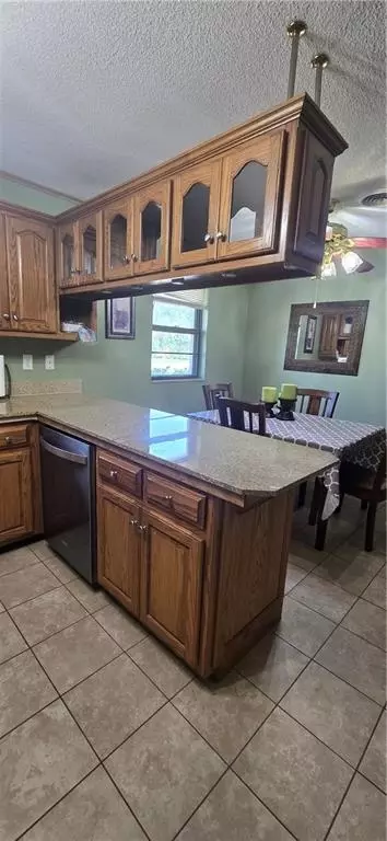 Kitchen - 413 S Dittman St, Frontenac, KS 66763 photo 3 of 4