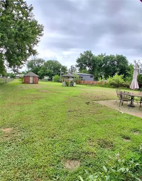 Exterior - 413 S Dittman St, Frontenac, KS 66763 photo 4 of 6