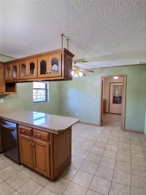 Kitchen - 413 S Dittman St, Frontenac, KS 66763 photo 7 of 7