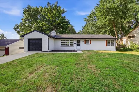 1203 NE 64th Ter, Gladstone, MO 64118