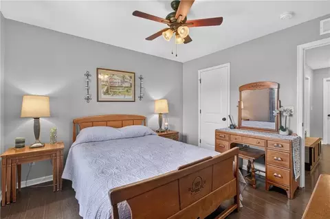 Bedroom - 420 Meadowlark Dr, Raymore, MO 64083 photo 2 of 6