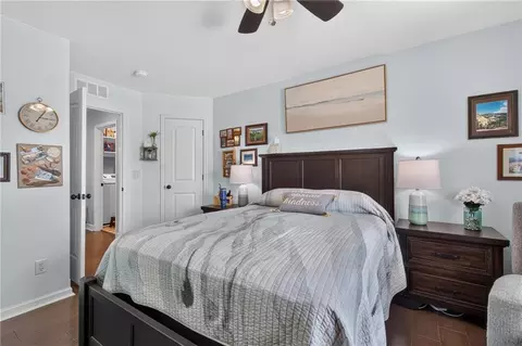 Bedroom - 420 Meadowlark Dr, Raymore, MO 64083 photo 6 of 6