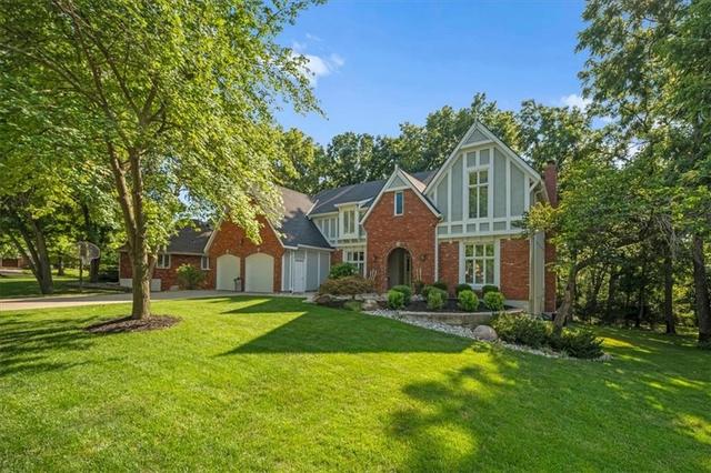 12016 Stearns St, Overland Park, KS 66213