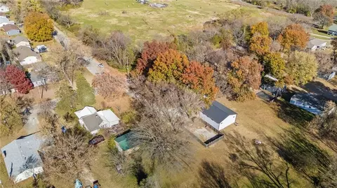 View/Area - 804 E 10th St, Ottawa, KS 66067 photo 3 of 9
