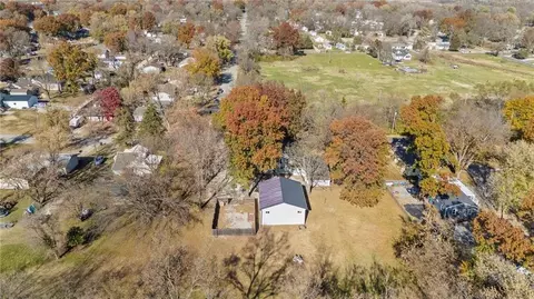 View/Area - 804 E 10th St, Ottawa, KS 66067 photo 1 of 9