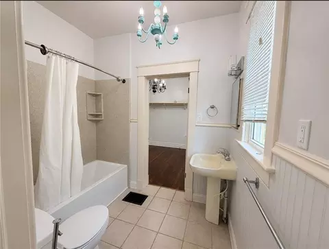 Bath - 704 S Fuller Ave, Independence, MO 64052 photo 2 of 2