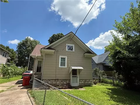 Exterior - 704 S Fuller Ave, Independence, MO 64052 photo 1 of 2