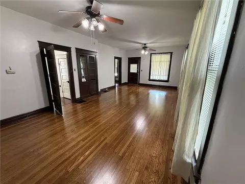 Living - 704 S Fuller Ave, Independence, MO 64052 photo 3 of 4