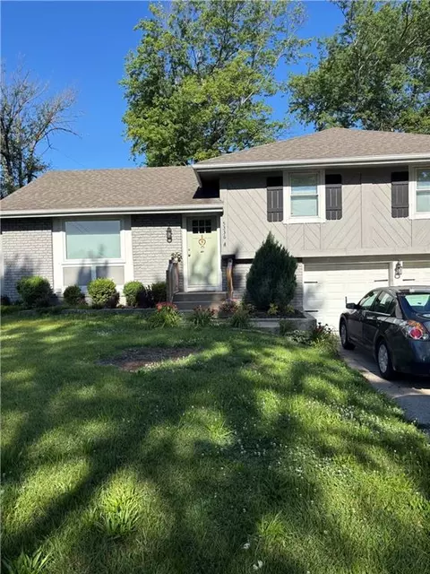 5336 N Richmond Ave, Kansas City, MO 64119