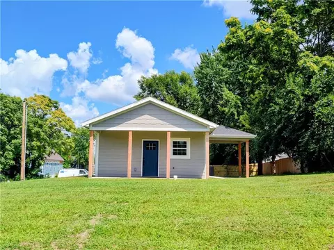 307 N Camden St, Richmond, MO 64085