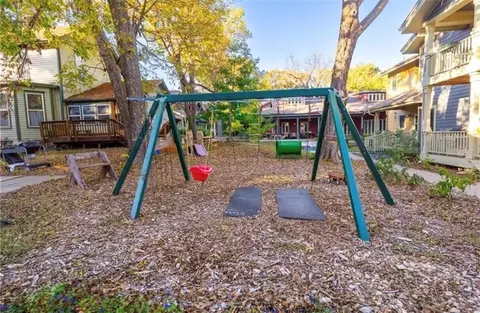 1228 Delaware St #E16, Lawrence, KS 66046 photo 10