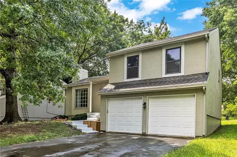 12736 W 108th St, Overland Park, KS 66210