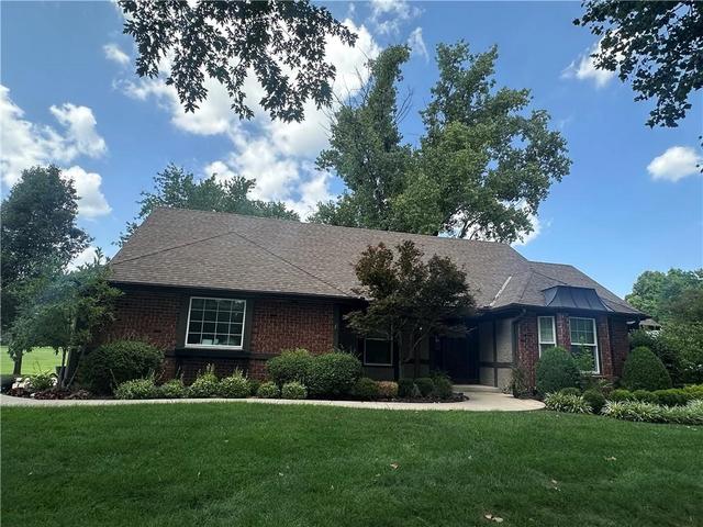 12855 Sagamore Rd, Leawood, KS 66209